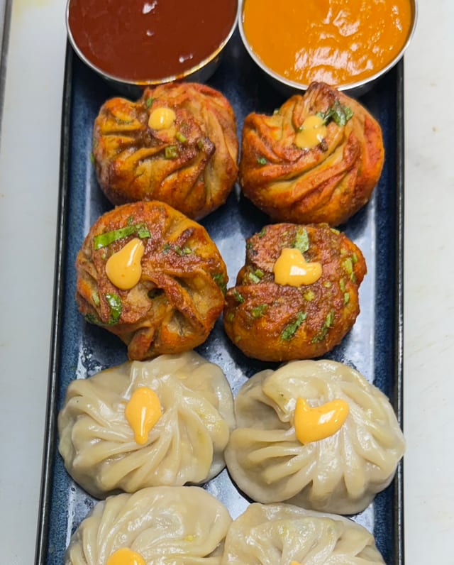 Veg. Momo Platter (4 steam- 4 Tandoori - 4 Fried).