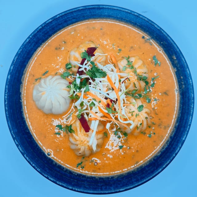 Veg. Soup (Jhol) Mo:Mo (10Pcs).