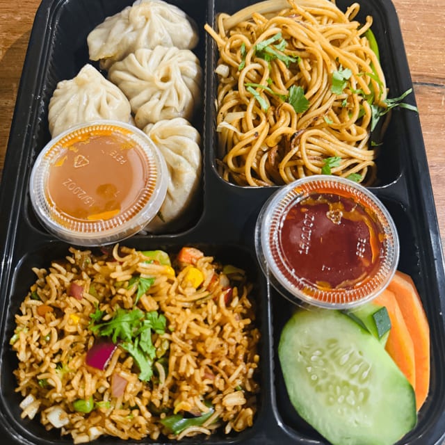 Kathmandu Special Combo( Veg.).